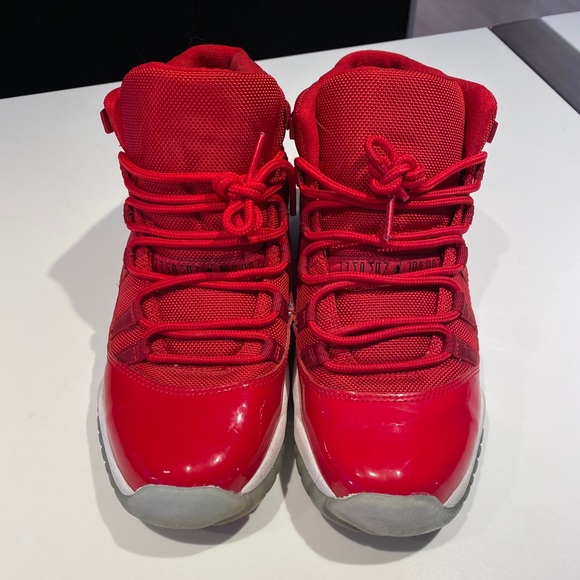 Jordan 11s Gym Red - Picture 1 of 5